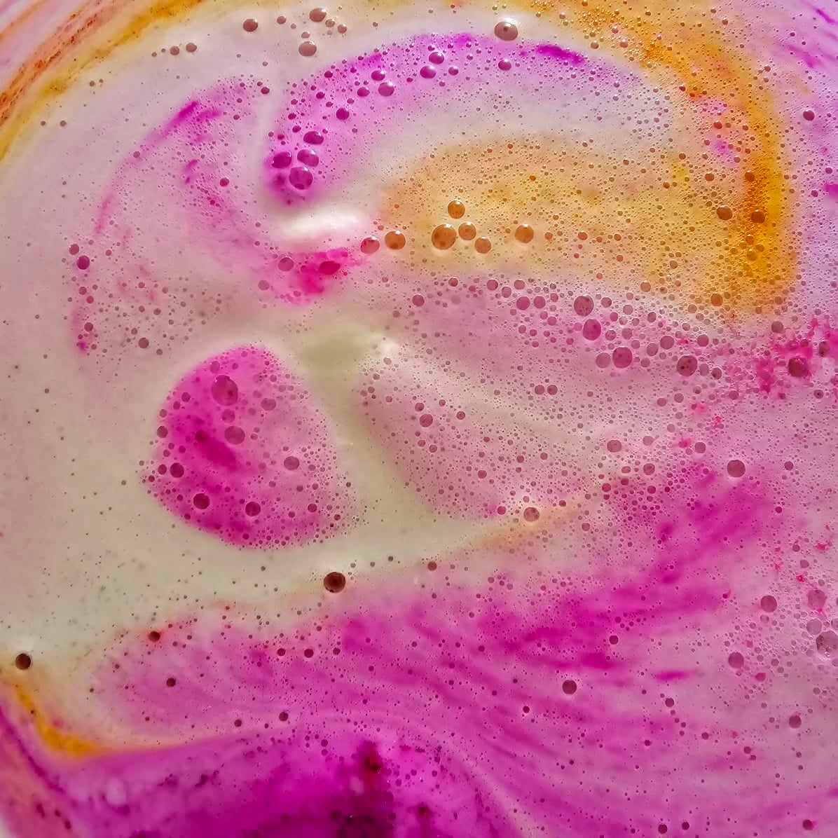 Bath bomb demo - Hawaiian Blossom