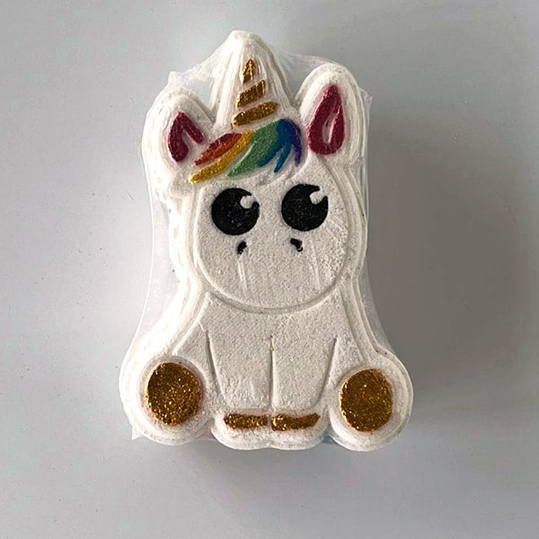 Rainbow Bath Bomb - Unicorn Shape