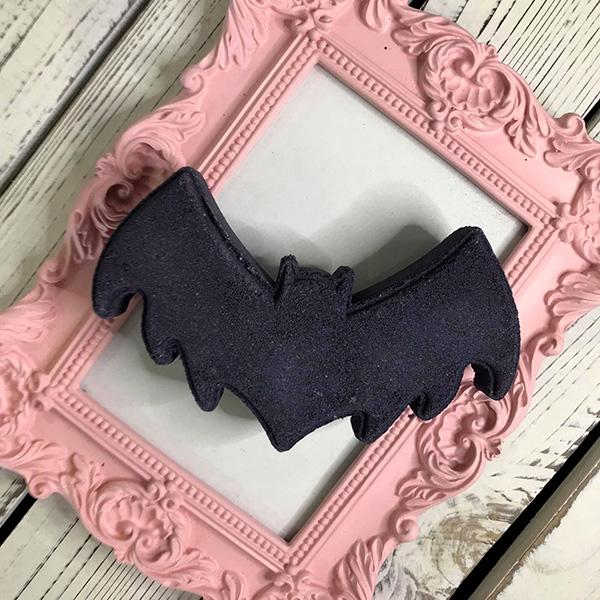 Bath Bomb Spooktacular:  Witchy Bat with Wings Spread