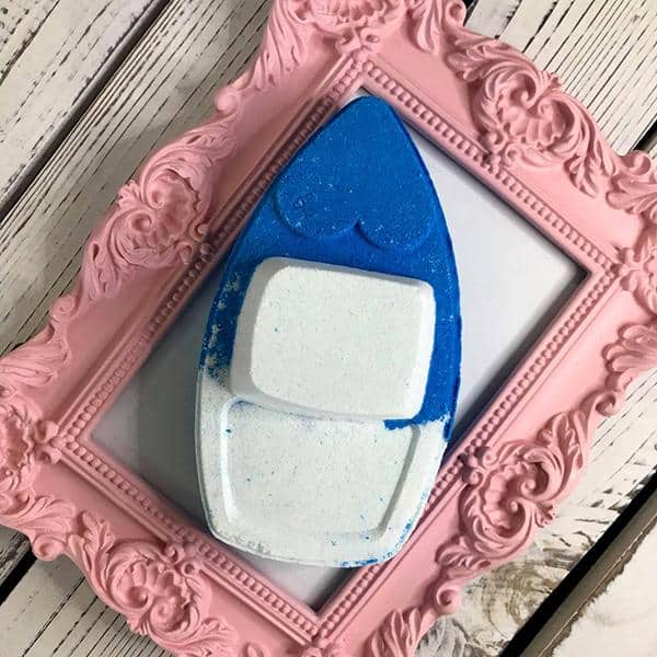 Boat Bath Bomb - Sail into Bliss with Our Boat and Add a Splash of Bath-time Excitement!