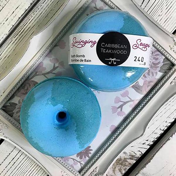 Caribbean Teakwood Bath Bomb Donut - Unwind with a soothing and aromatic seaside bath experience
