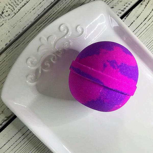 Bath Bomb Blackberry Sangria: Bubbly Bliss in a Splash! 