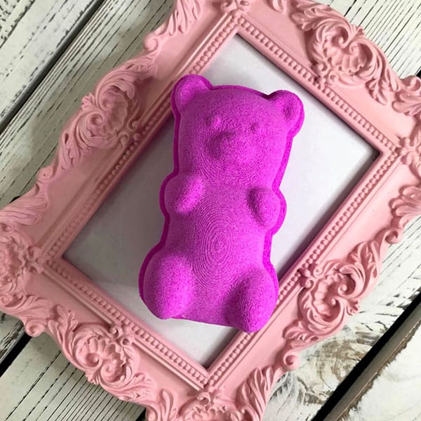 Pink gummy bear bath bomb - Strawberry Milkshake scented gummy bear bath bomb