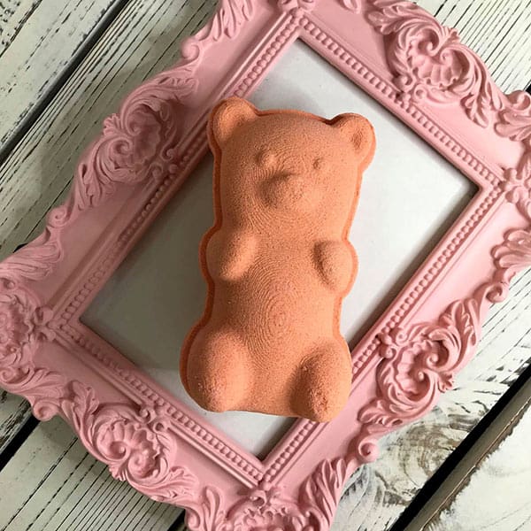 Orange gummy bear bath bomb - Creamsicle scented gummy bear bath bomb