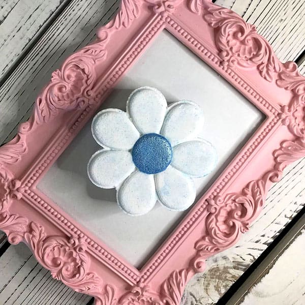 Daisy Shaped Bath Bomb - Sky Blue